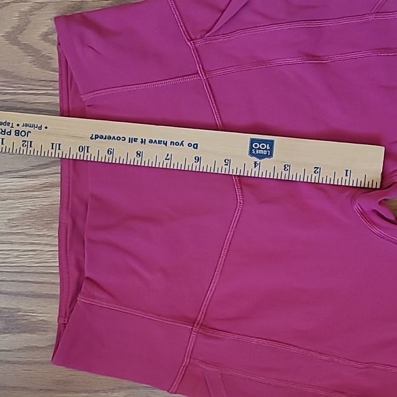 Lululemon All The Right Places Crop II *23" Size 6 - Picture 8 of 13